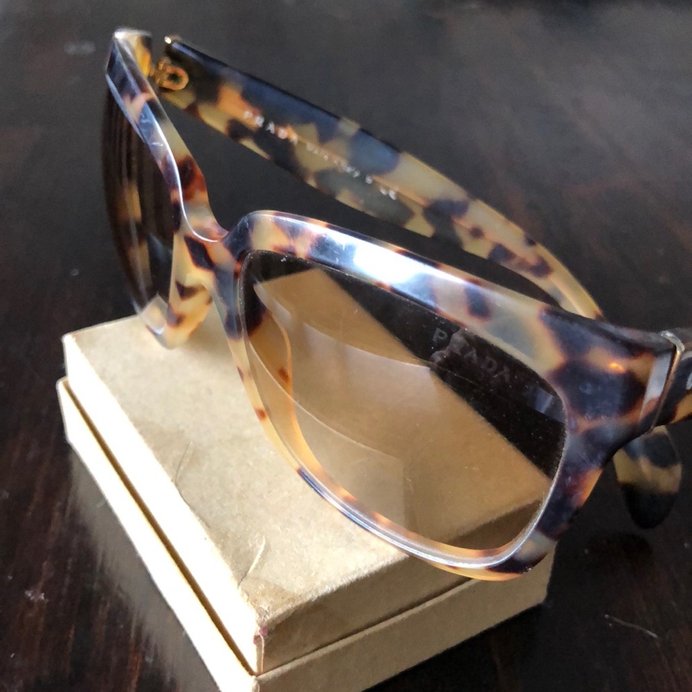 Prada sunglasses - Picture 2 of 2